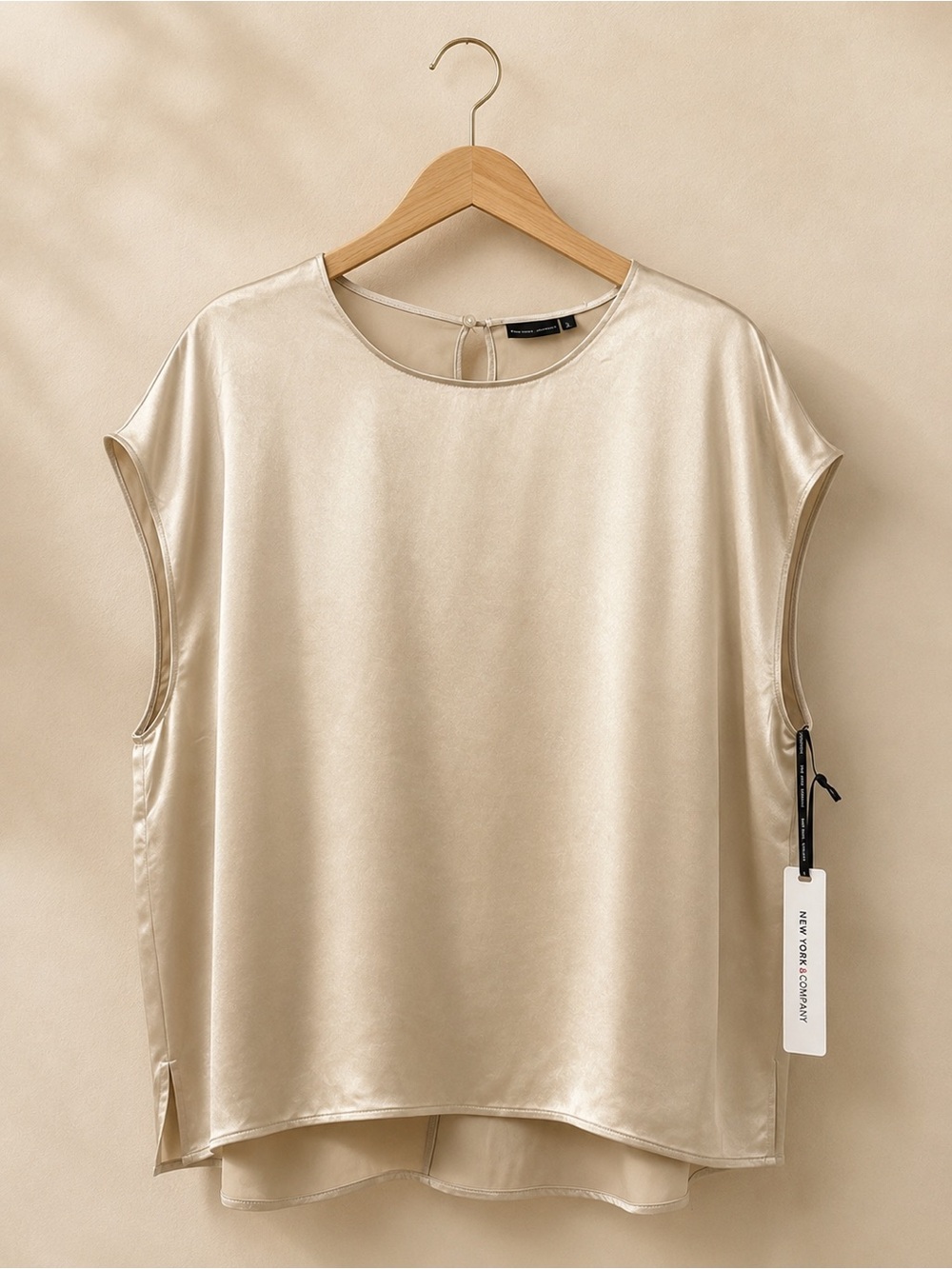 New York & Company Satin Champagne Gold Women blouse-gorgeous ✨